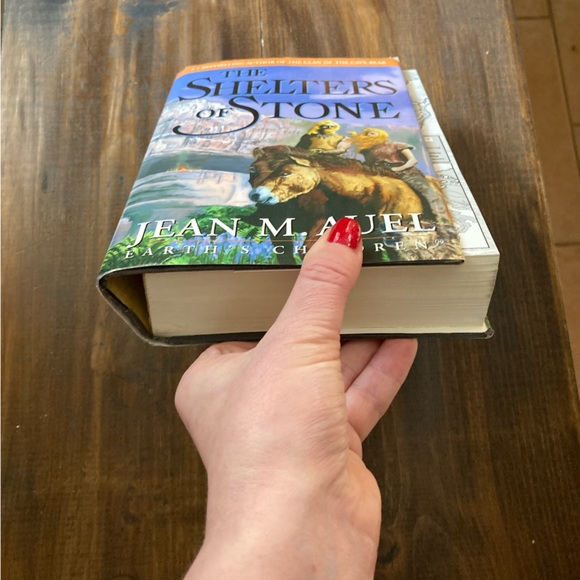 The Shelters of Stone by Jean M. Auel. 2002 Hardcover. Good Condition. Vintage! - Picture 13 of 16